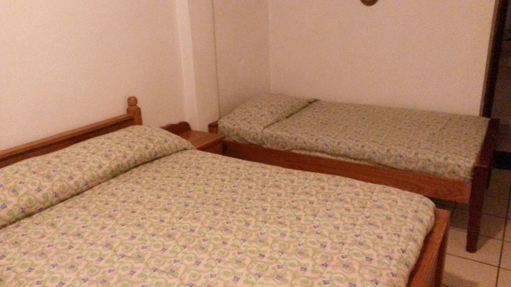 Las Palmas Hotel Corozal Zimmer foto