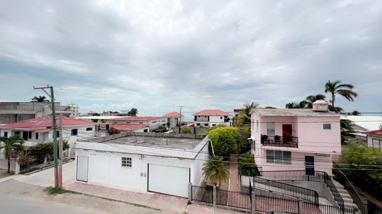 Las Palmas Hotel Corozal Exterior foto