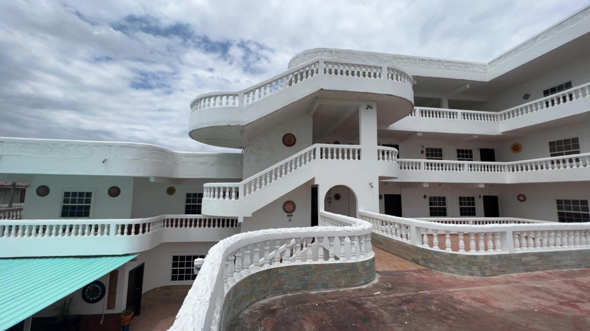 Las Palmas Hotel Corozal Exterior foto