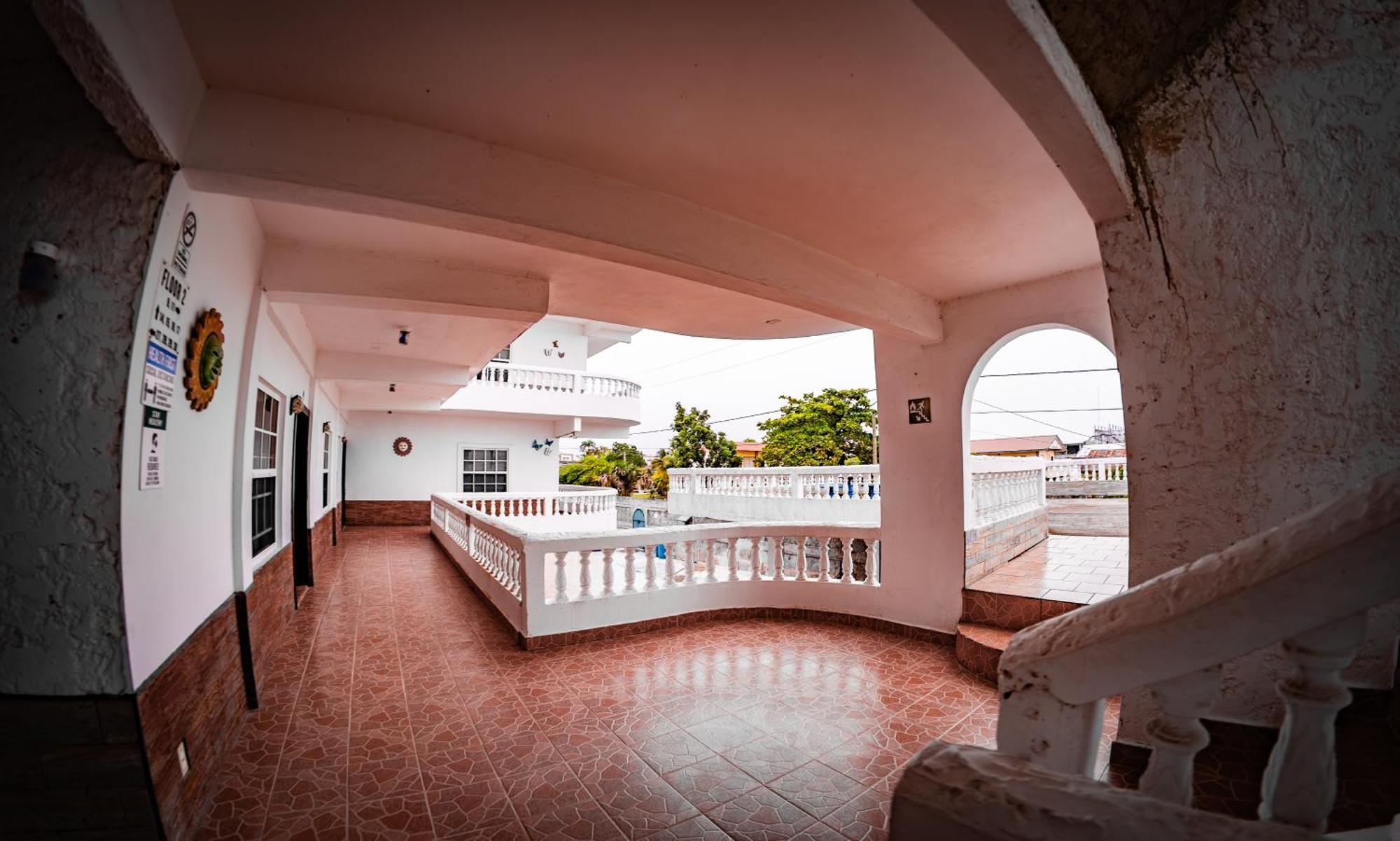 Las Palmas Hotel Corozal Exterior foto